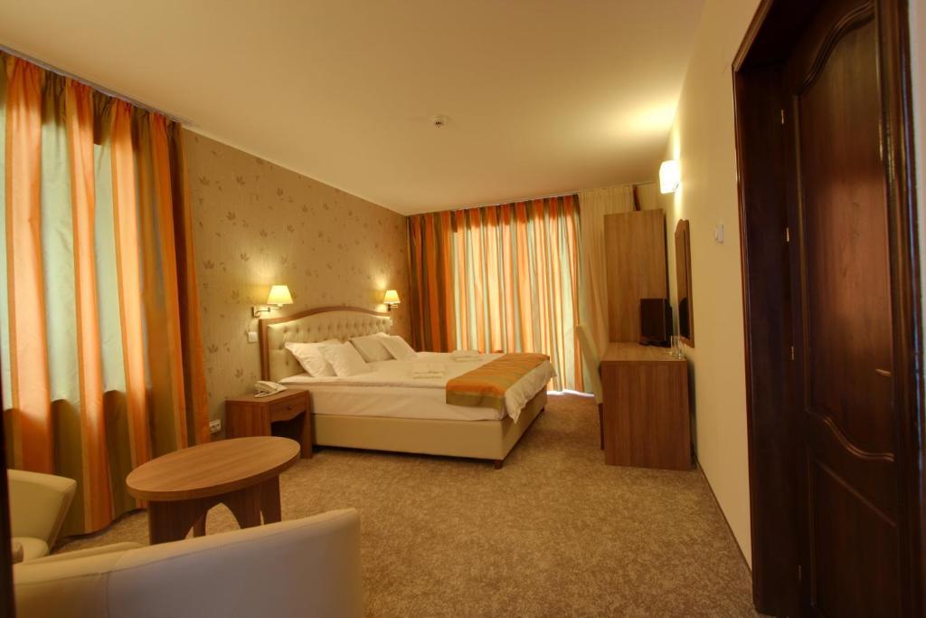 Hotel Crisalpin بويانا براسوف الغرفة الصورة